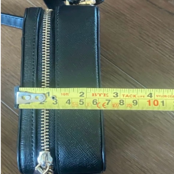 Kate Spade ♠️ Limited Edition! ♠️ CUTE! Crossbody with removable strap. - Picture 5 of 7